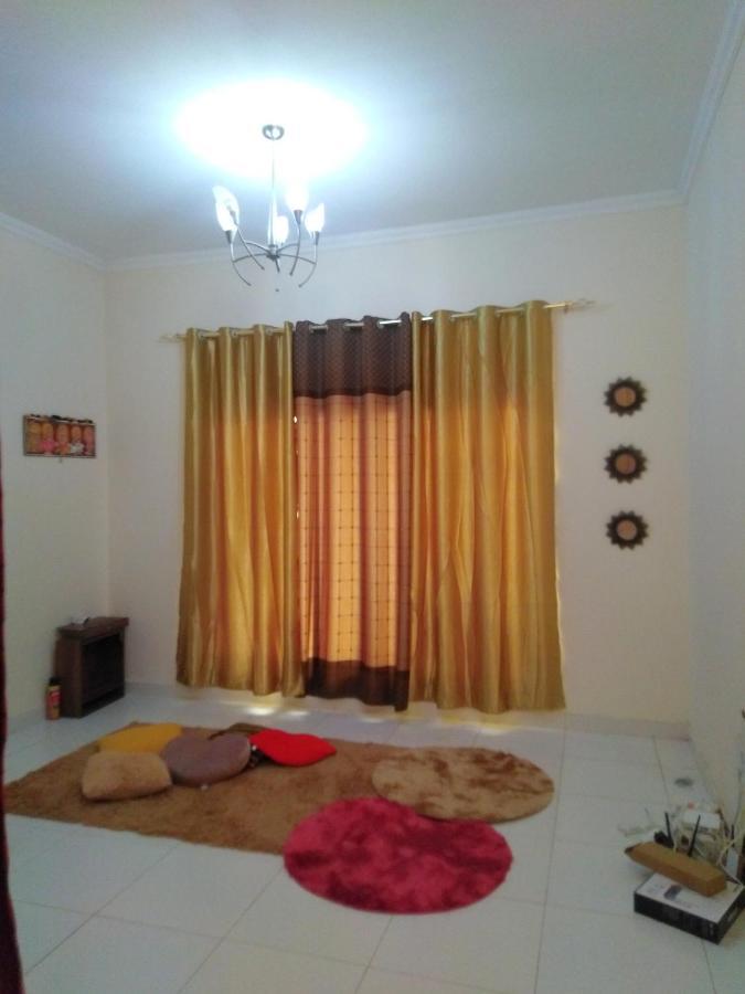 Bright Sunshine Holiday Home Shared Apartments Dubaï Extérieur photo